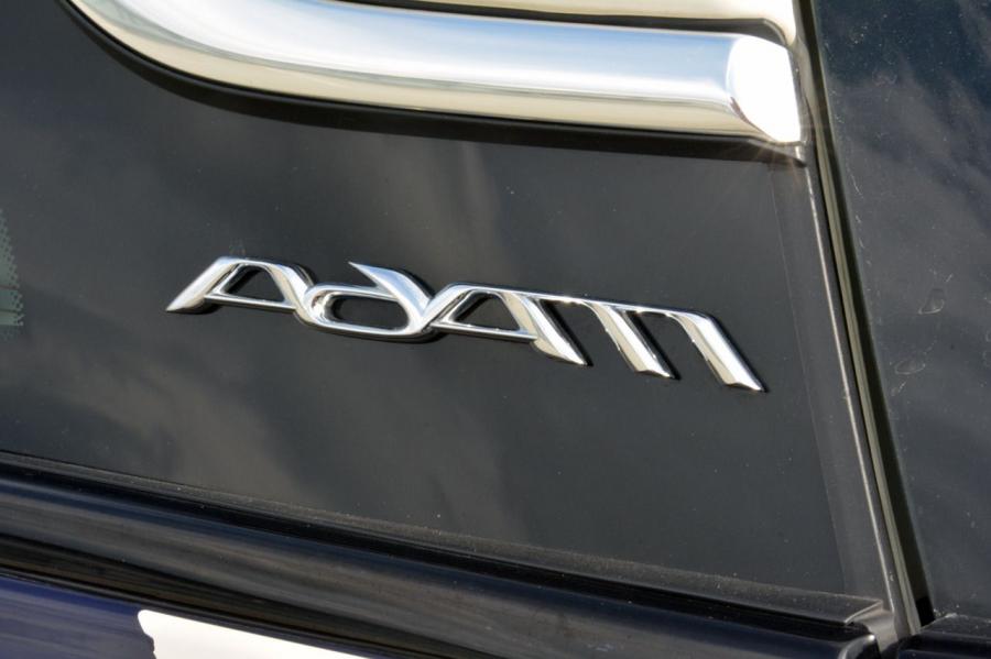  Opel Adam 2013 года  (фото 5 из 107)